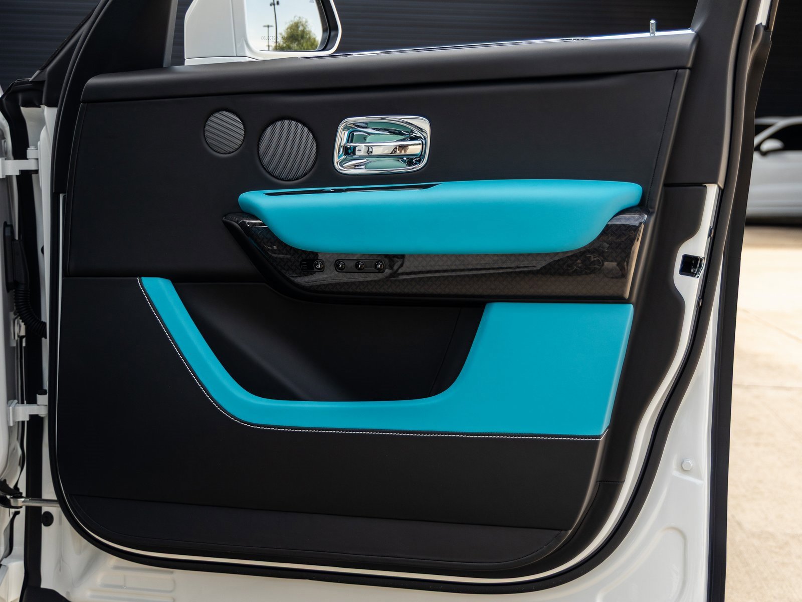 New 2026 Rolls-Royce Cullinan Black Badge image 53