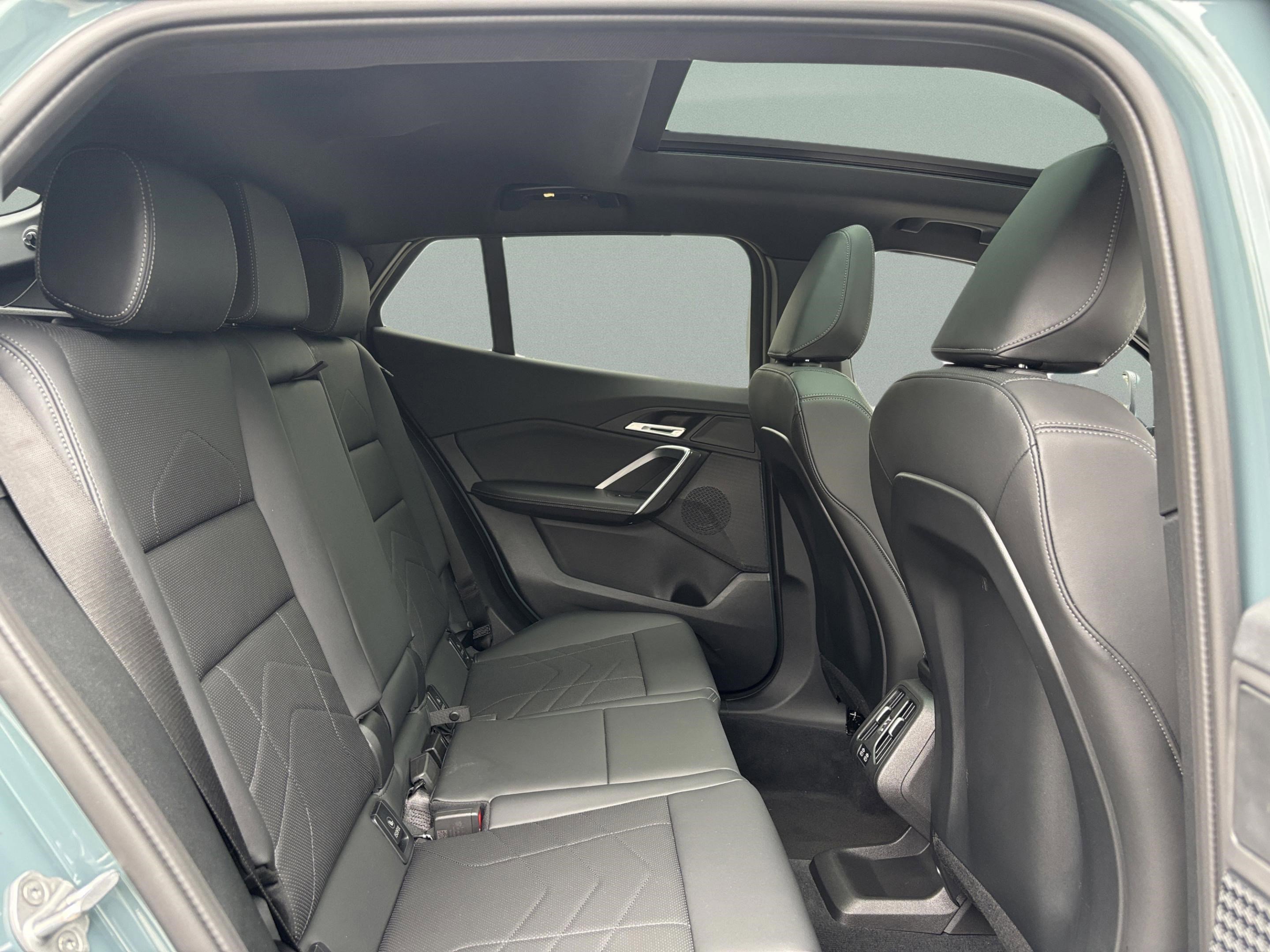 Used 2025 BMW X2 xDrive28i image 33