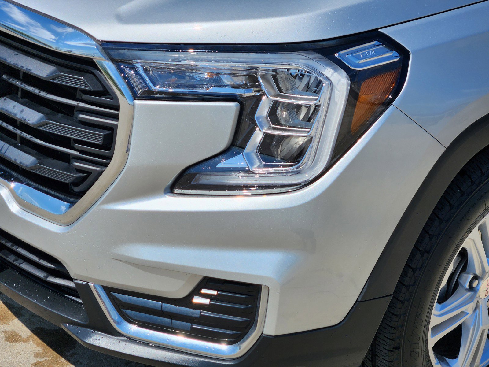 Used 2022 GMC Terrain SLE w/ Driver Convenience Package FWD image 26