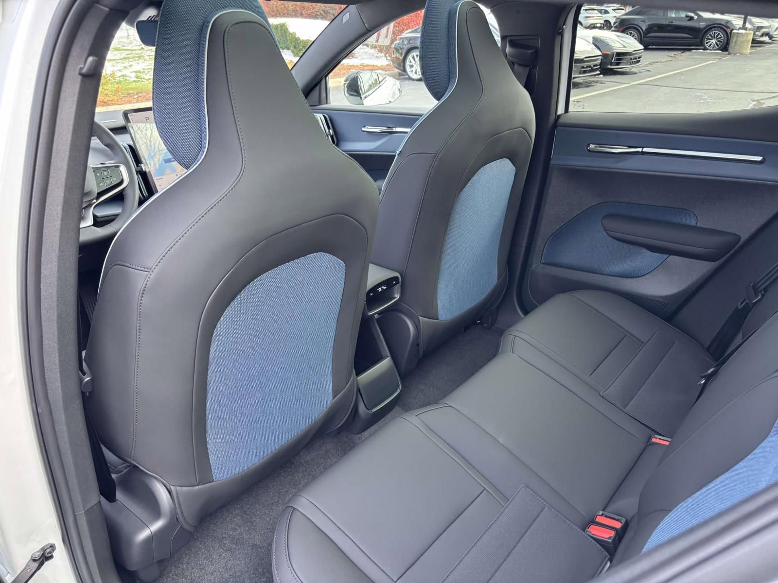 New 2026 Volvo EX30 Plus w/ Protection Package Premier AWD/4WD image 25
