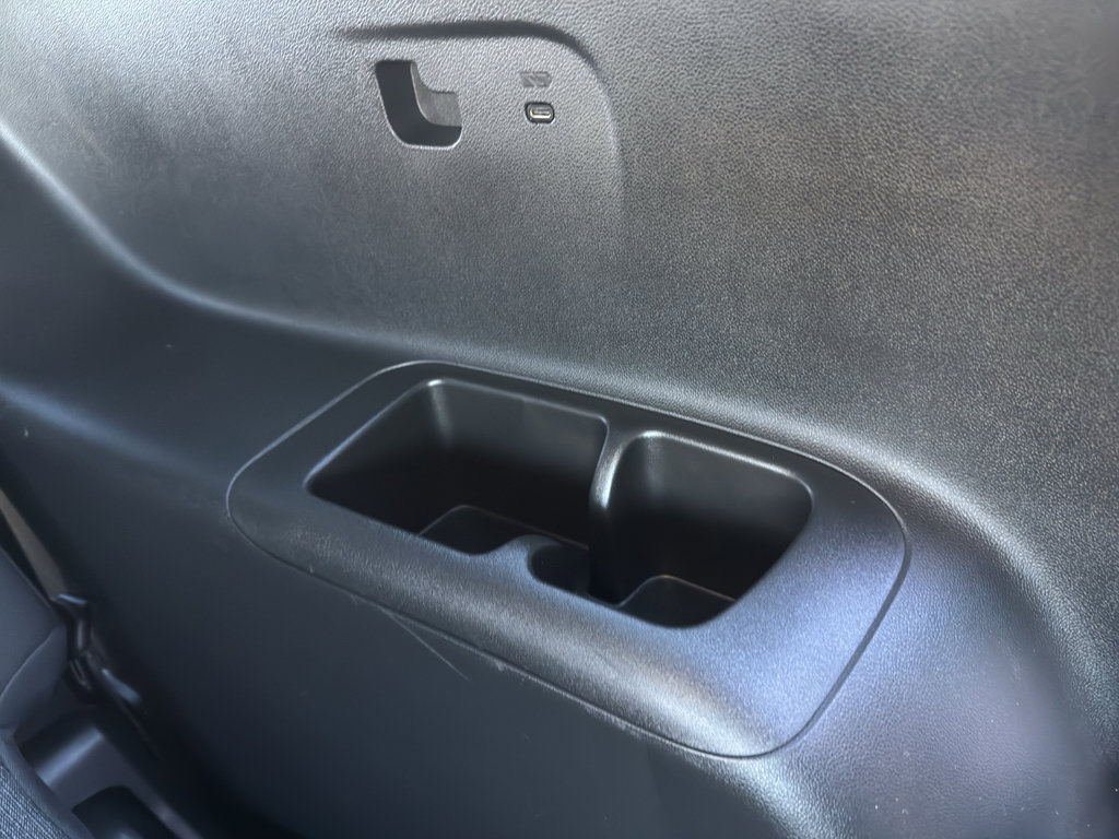 Used 2026 GMC Acadia Elevation image 17