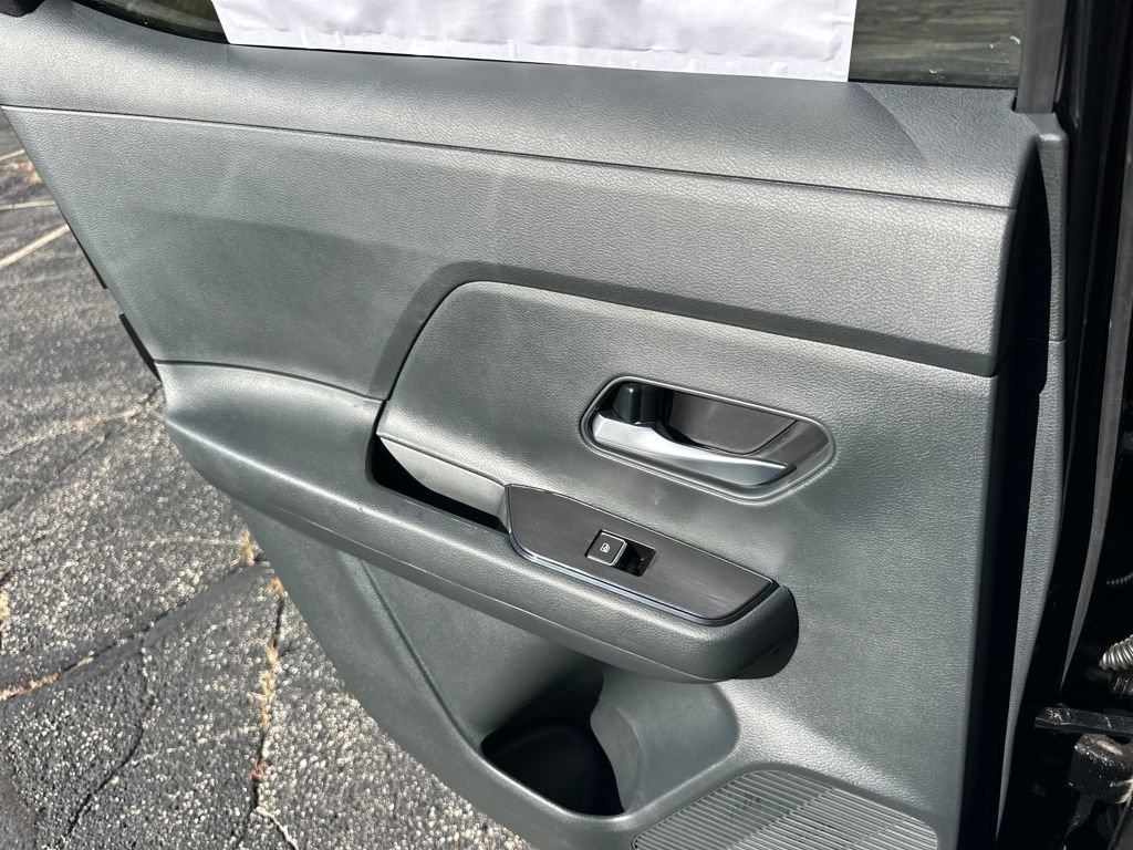 New 2026 Nissan Kicks SR w/ SR Premium Package image 15