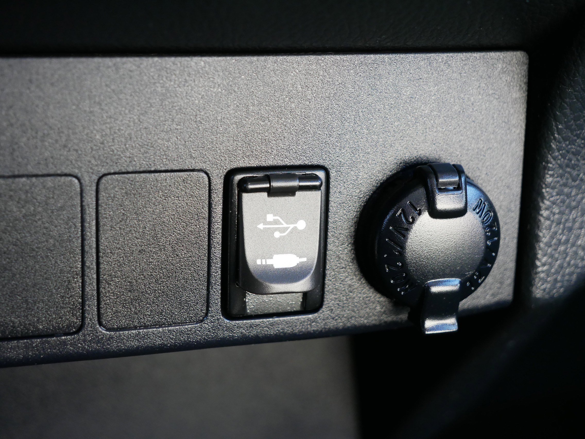 Used 2018 Toyota RAV4 XLE w/ Convenience Package AWD/4WD image 33