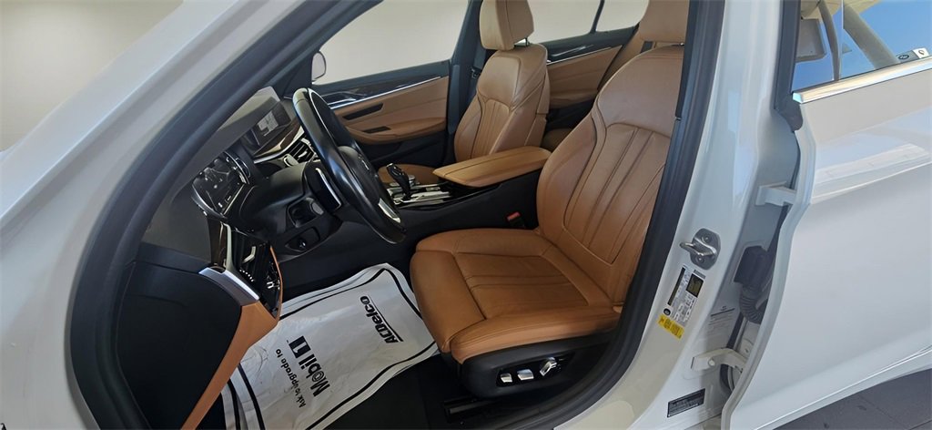 Used 2019 BMW 530i w/ Convenience Package image 14