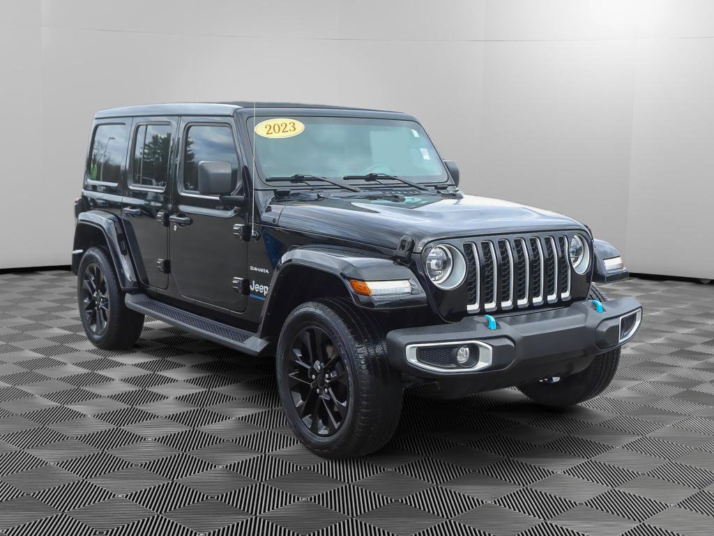 Used 2023 Jeep Wrangler Sahara w/ Cold Weather Group image 8