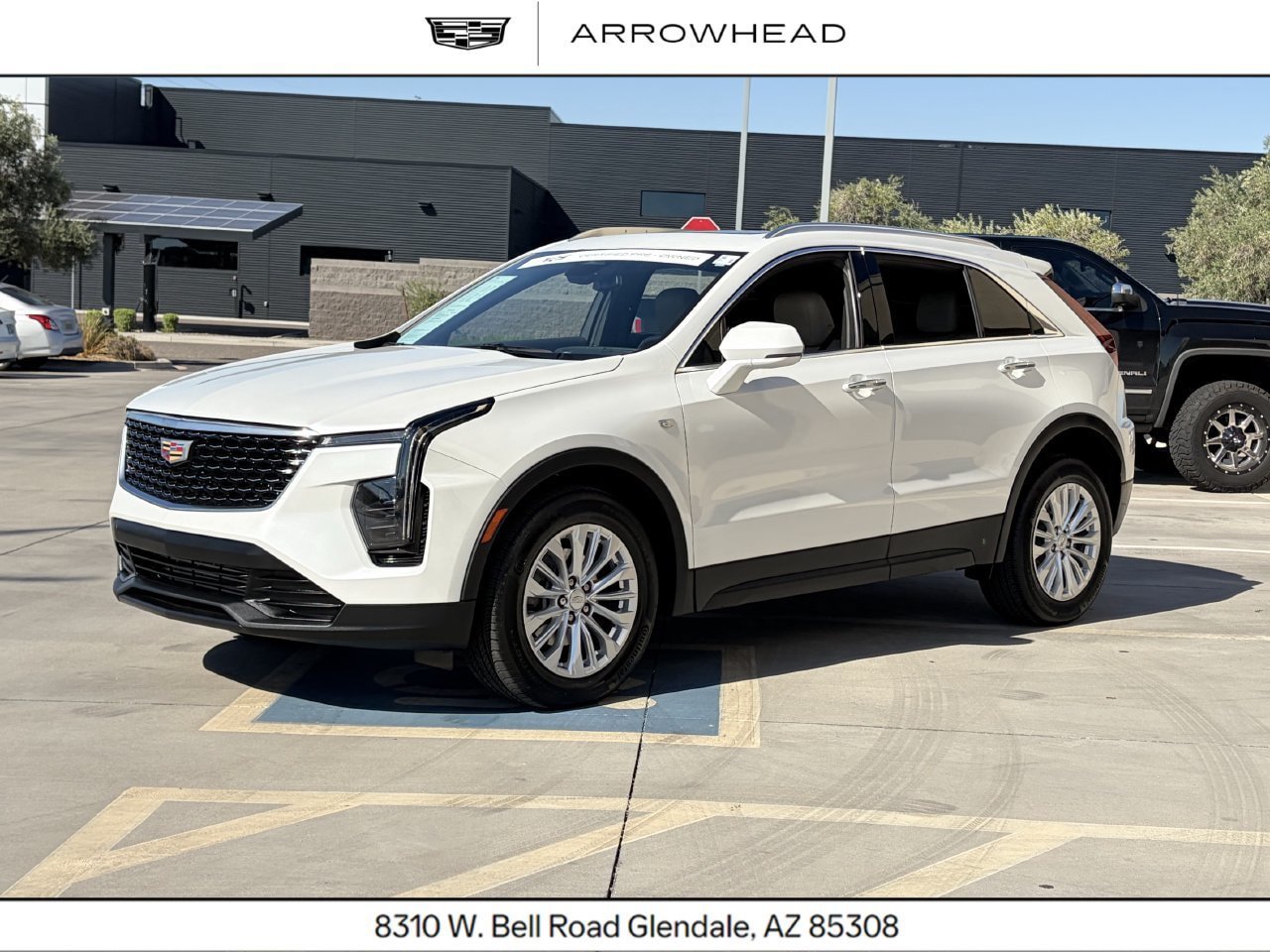 Certified 2024 Cadillac XT4 Luxury w/ Cold Weather Package FWD image 1