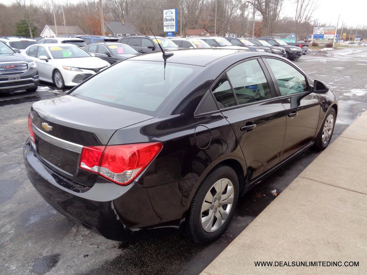 Used 2014 Chevrolet Cruze LS image 3