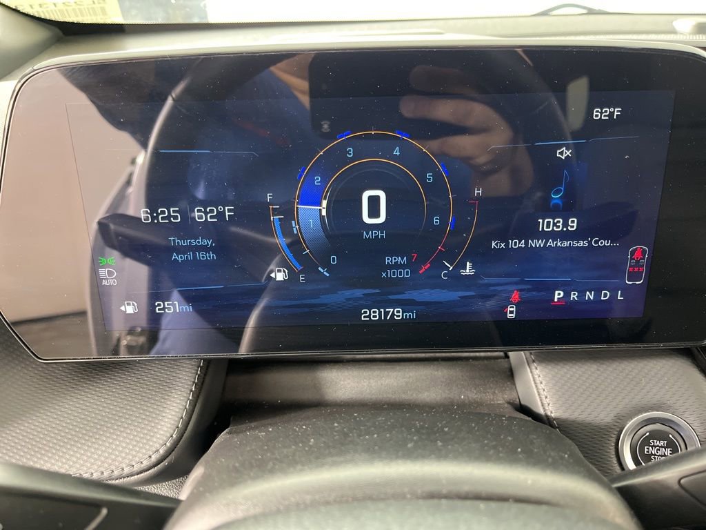 Used 2025 Chevrolet Equinox LT FWD image 32