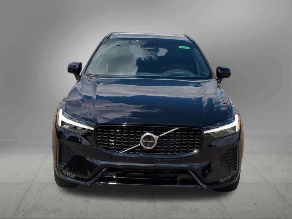 Used 2024 Volvo XC60 B5 Ultimate w/ Protection Package Premier AWD/4WD image 9