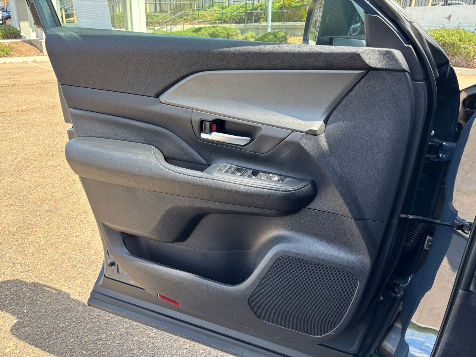 Used 2025 Toyota Grand Highlander FWD image 18