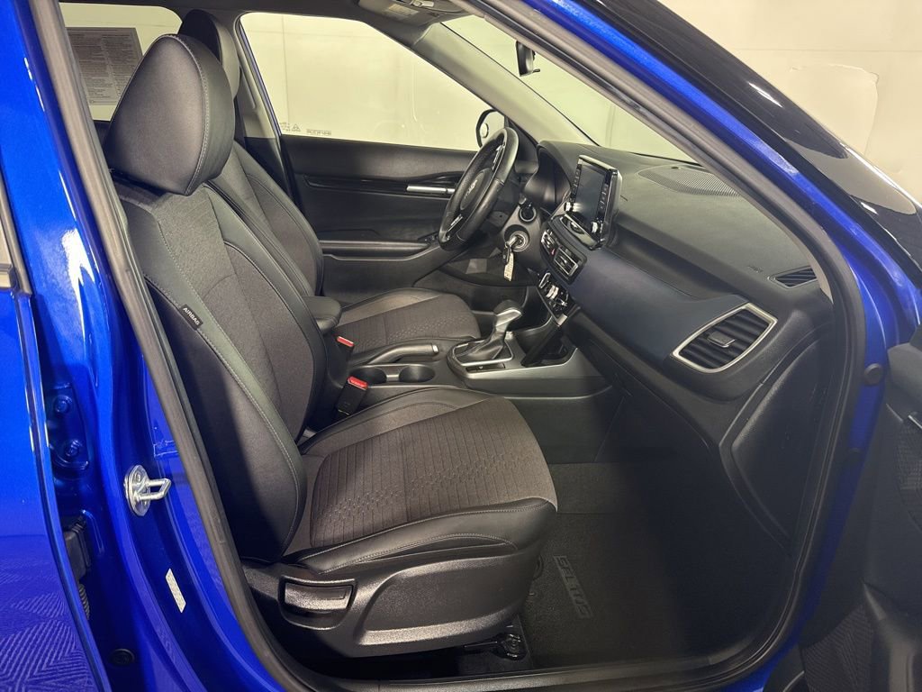 Used 2021 Kia Seltos S FWD image 16