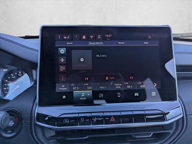 New 2026 Jeep Compass Latitude image 17