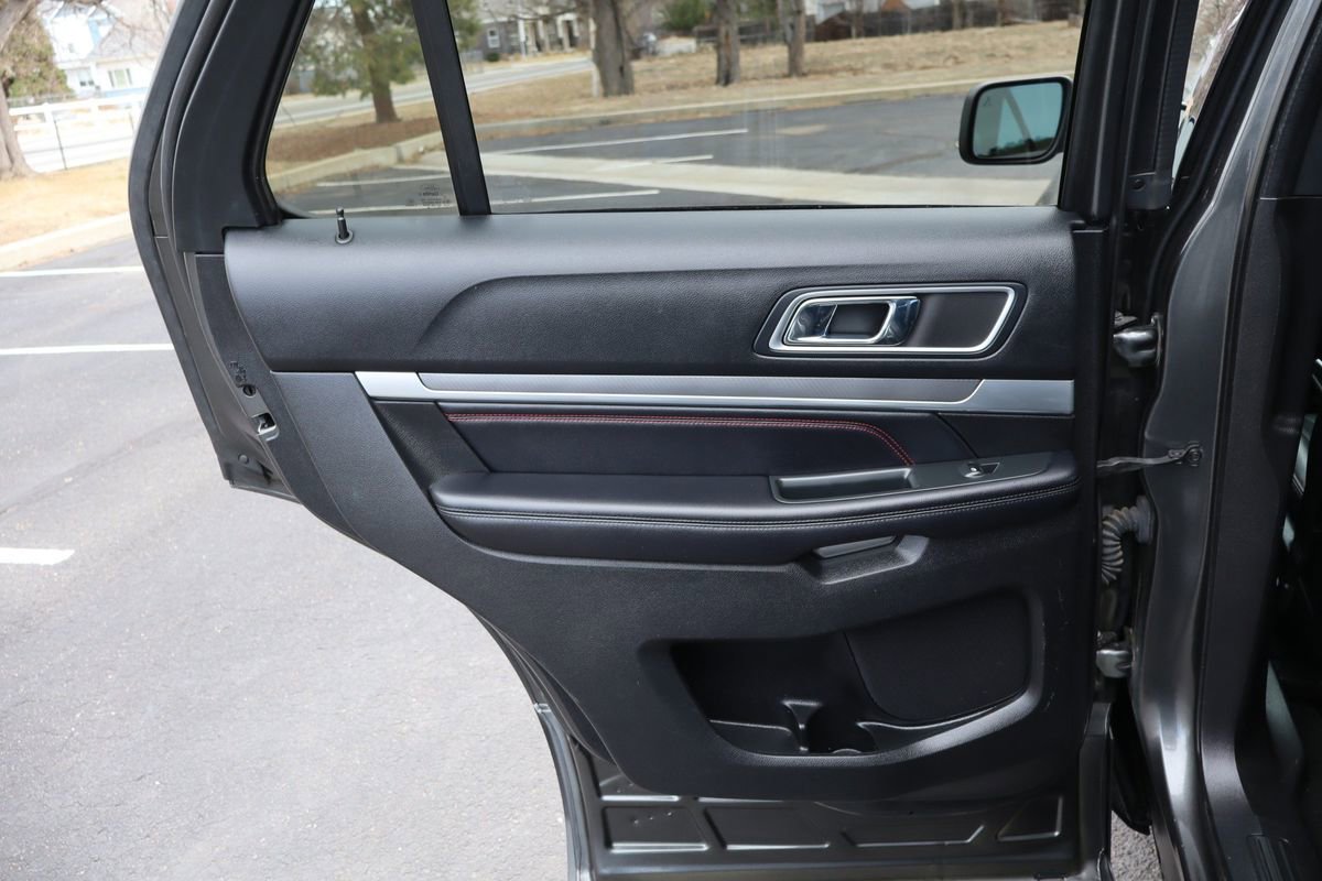 Used 2016 Ford Explorer Sport w/ Equipment Group 401A image 26