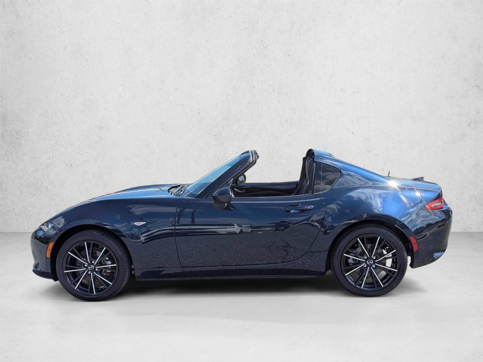 Used 2025 MAZDA MX-5 Miata RF Grand Touring RWD image 11