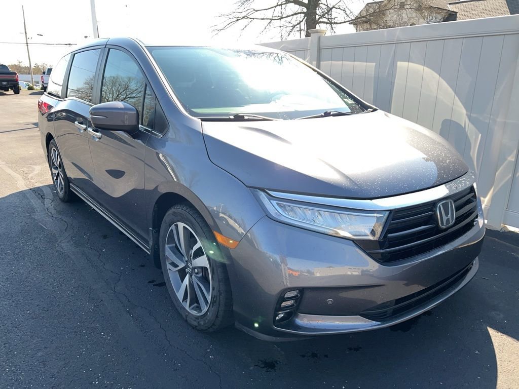 Used 2021 Honda Odyssey Touring image 2