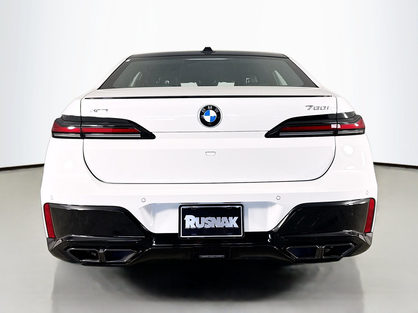 New 2026 BMW 760i xDrive w/ Executive Package AWD/4WD image 6