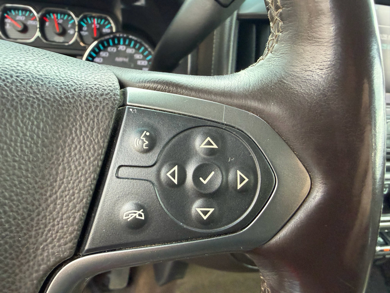 Used 2015 Chevrolet Silverado 3500 LTZ w/ Duramax Plus Package image 25