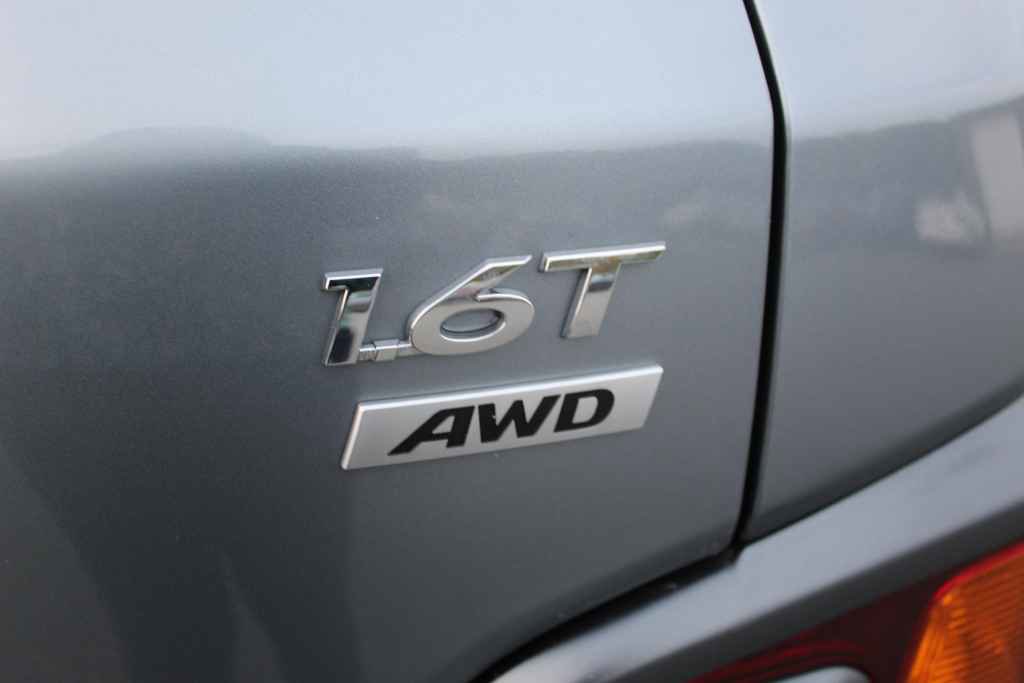 Used 2021 Hyundai Kona Limited w/ Cargo Package image 7