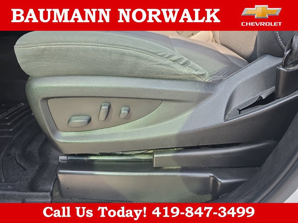 Used 2018 Chevrolet Silverado 1500 LT w/ All Star Edition AWD/4WD image 33