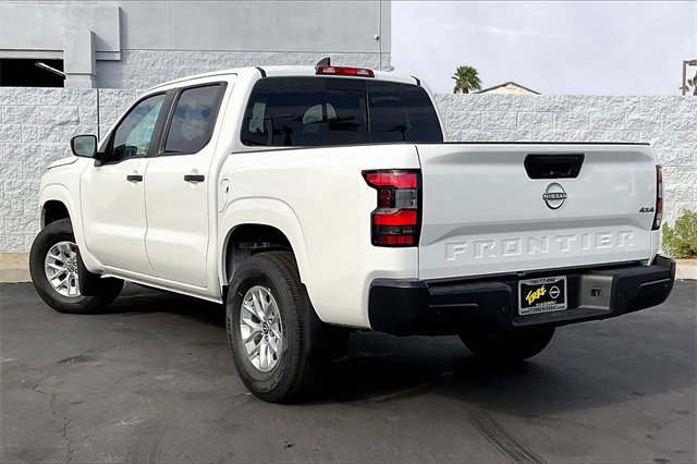 New 2026 Nissan Frontier S image 2