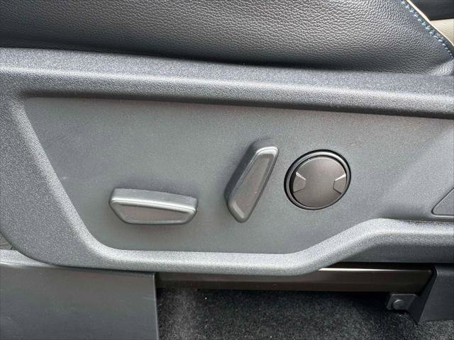 Used 2024 Ford Bronco Wildtrak image 14