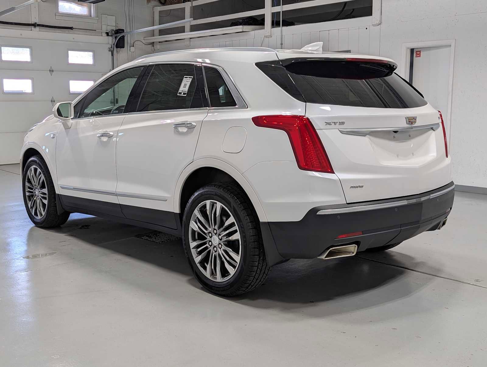 Used 2019 Cadillac XT5 Luxury AWD/4WD image 10