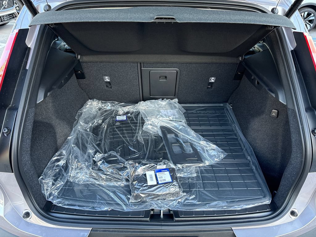 New 2026 Volvo XC40 B5 Plus w/ Protection Package Premier AWD/4WD image 20