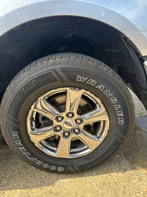 Used 2020 Ford F150 XLT w/ Equipment Group 302A Luxury AWD/4WD image 25