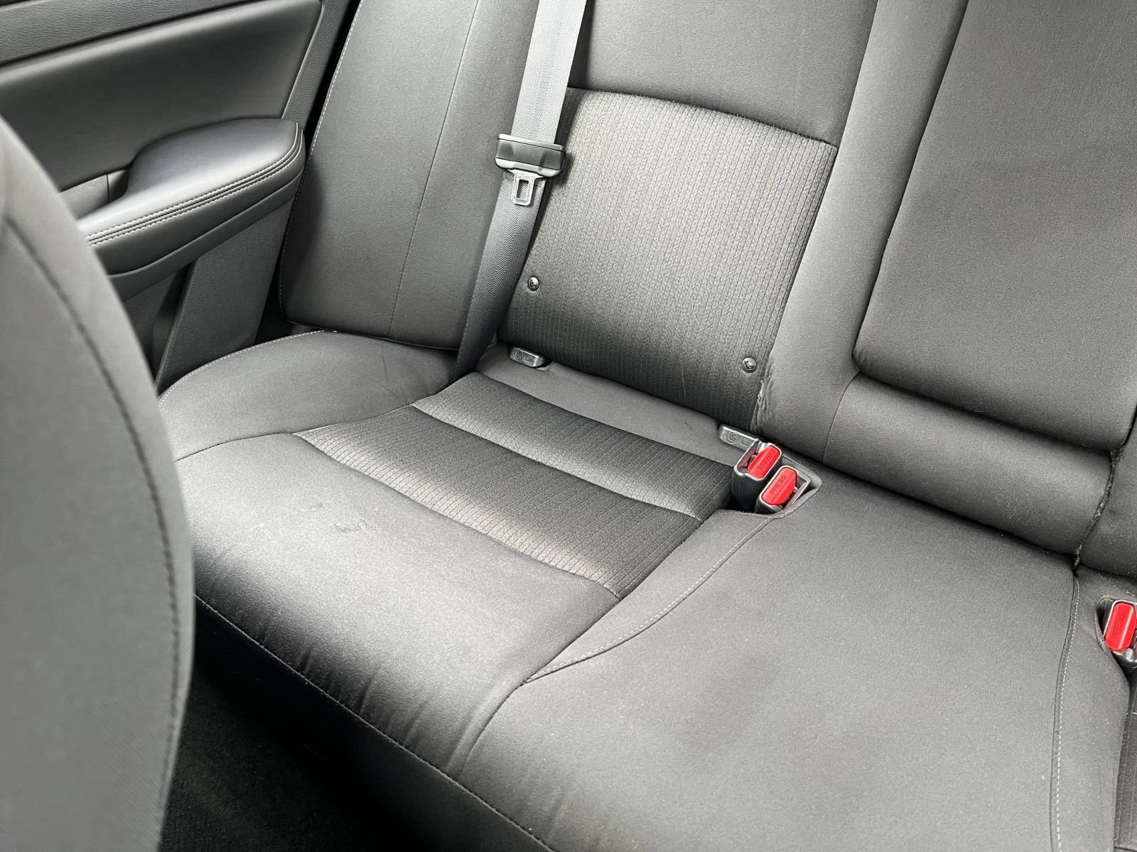 Used 2025 Nissan Altima 2.5 SV FWD image 35