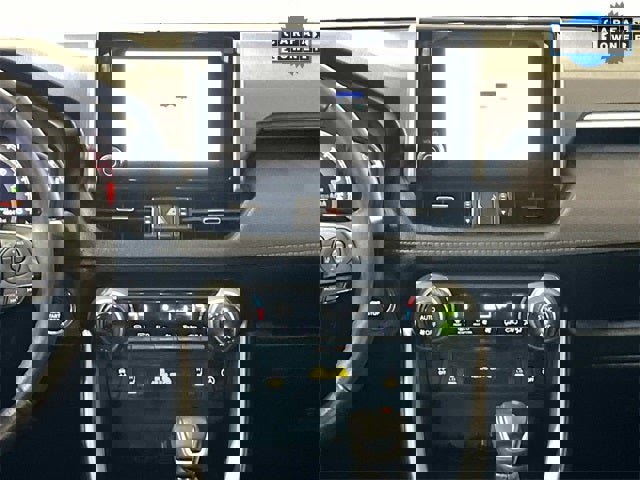 Used 2023 Toyota RAV4 XLE Premium image 15