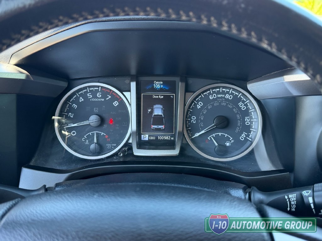 Used 2021 Toyota Tacoma SR5 RWD image 37