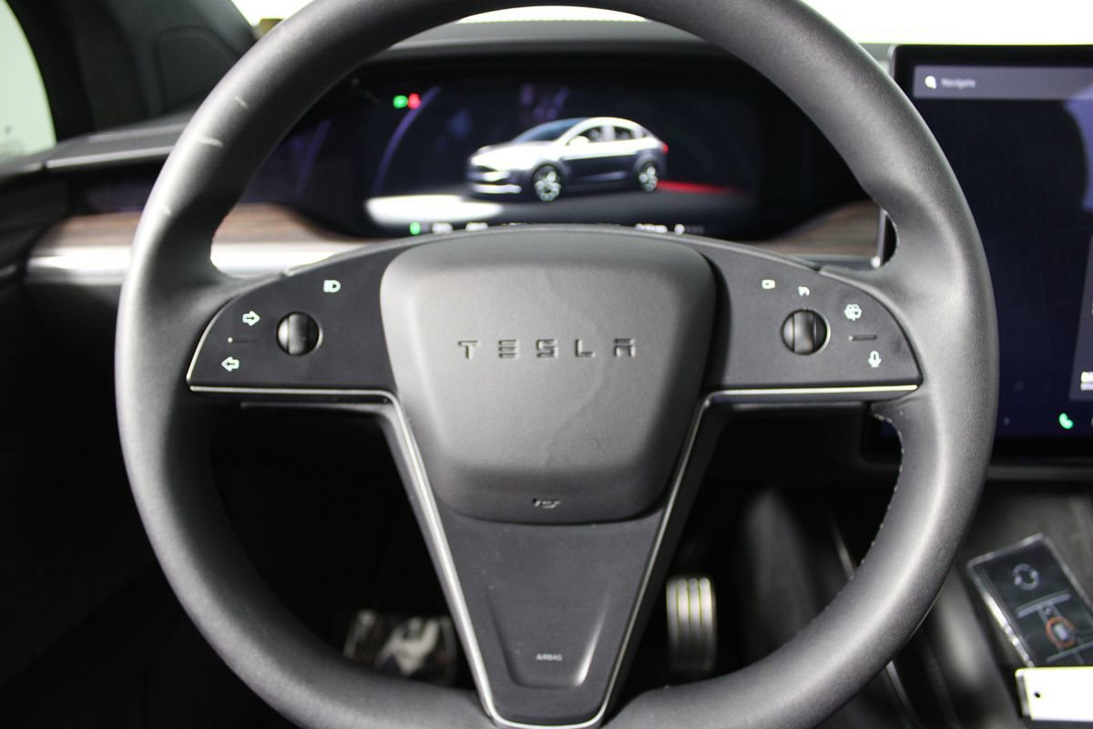 Used 2024 Tesla Model X AWD/4WD image 12