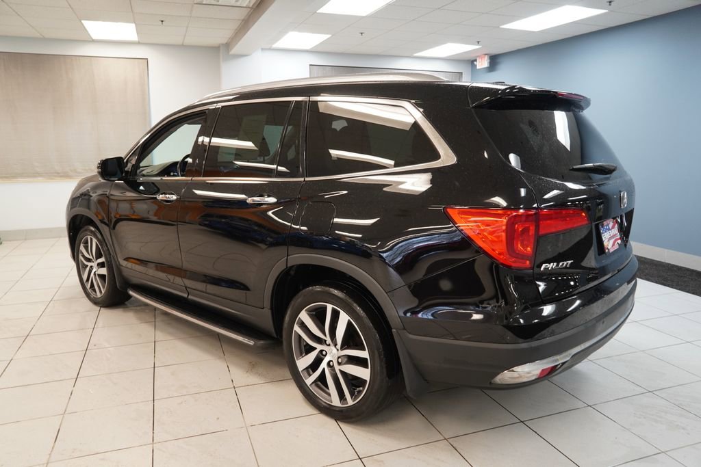 Used 2017 Honda Pilot Touring image 11