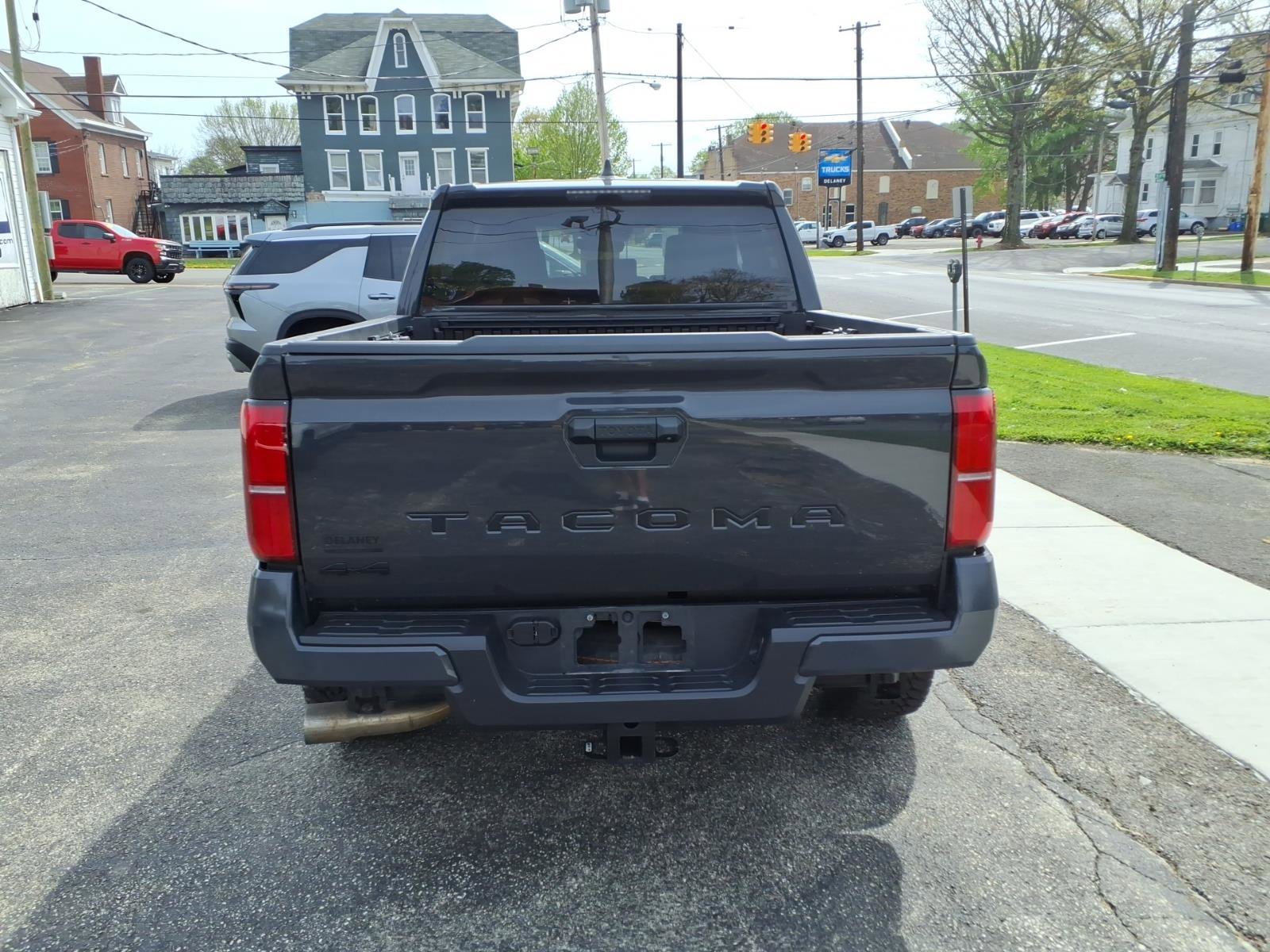 Used 2025 Toyota Tacoma TRD Sport image 6