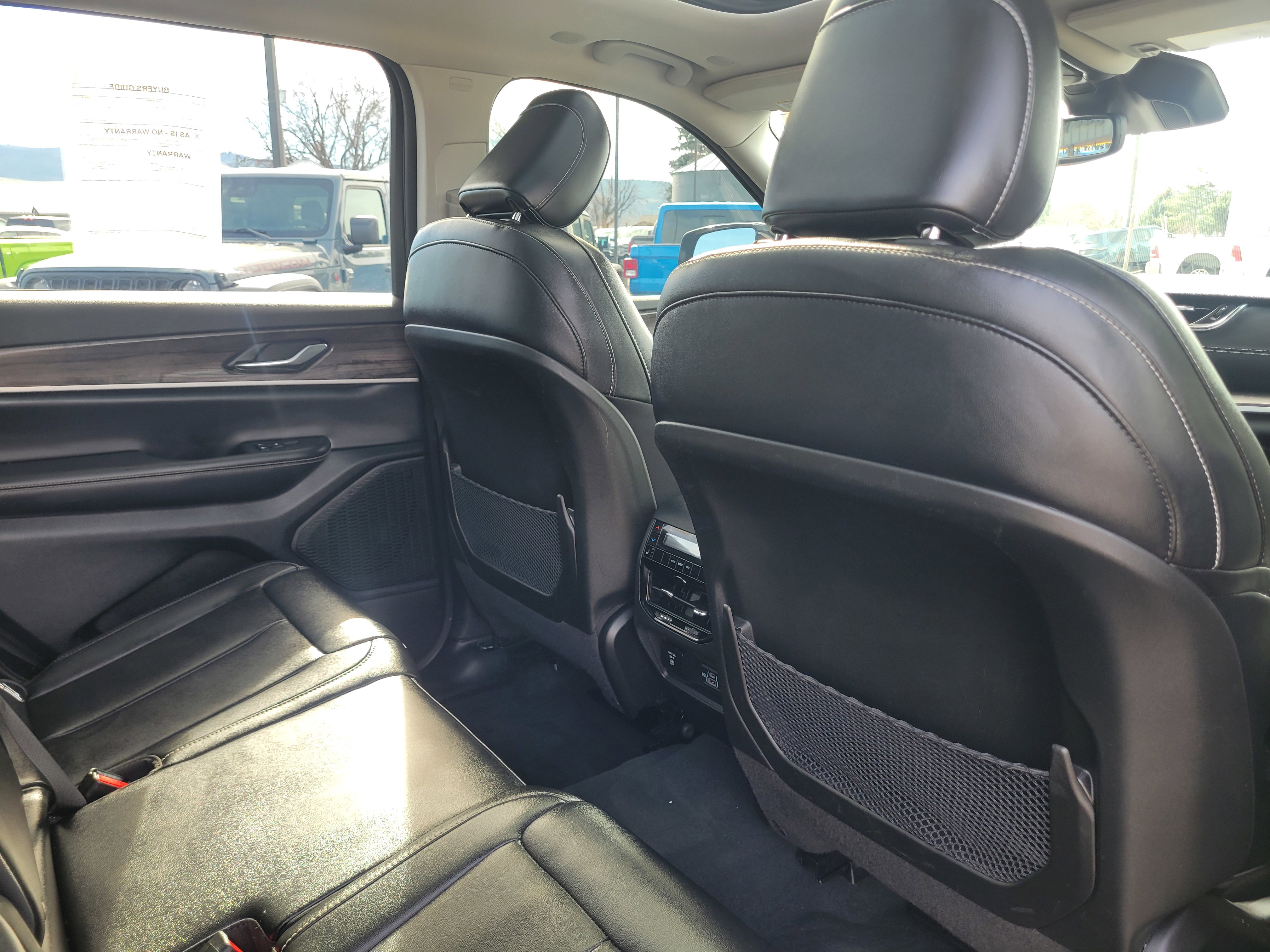 Used 2024 Jeep Grand Cherokee L Limited image 19