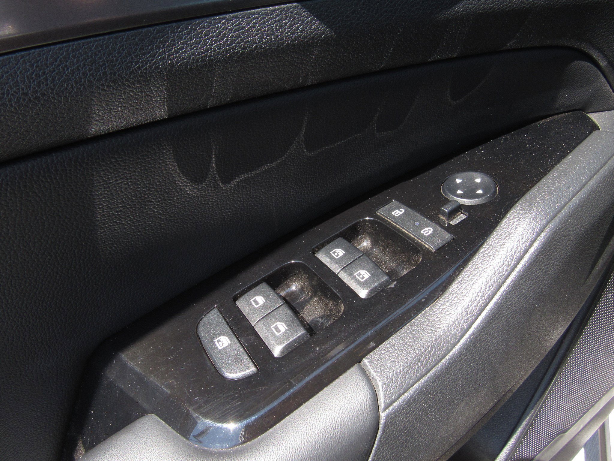 Used 2023 Kia Sportage EX image 23