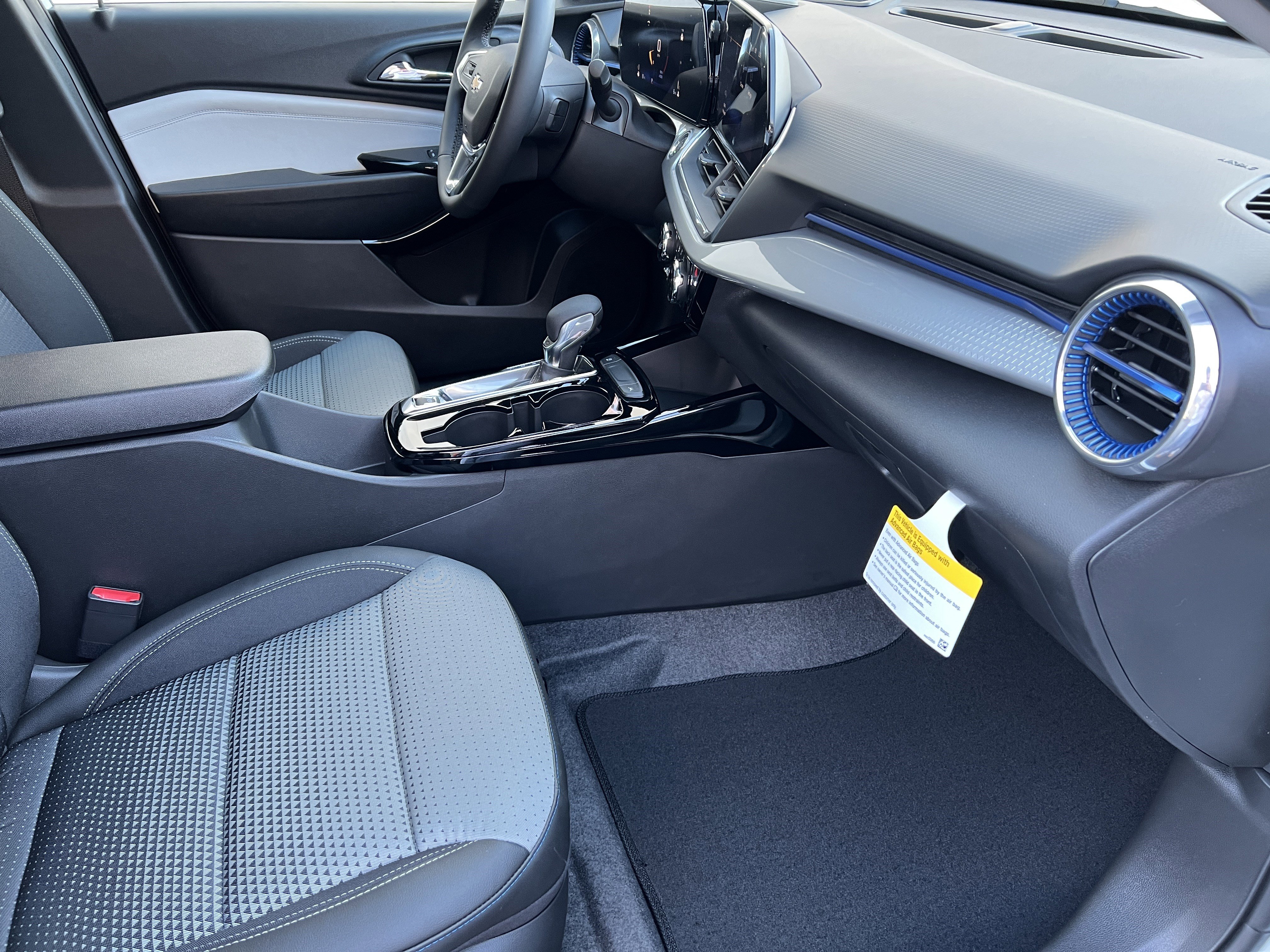 New 2026 Chevrolet Trax LT w/ Driver Confidence Package image 22