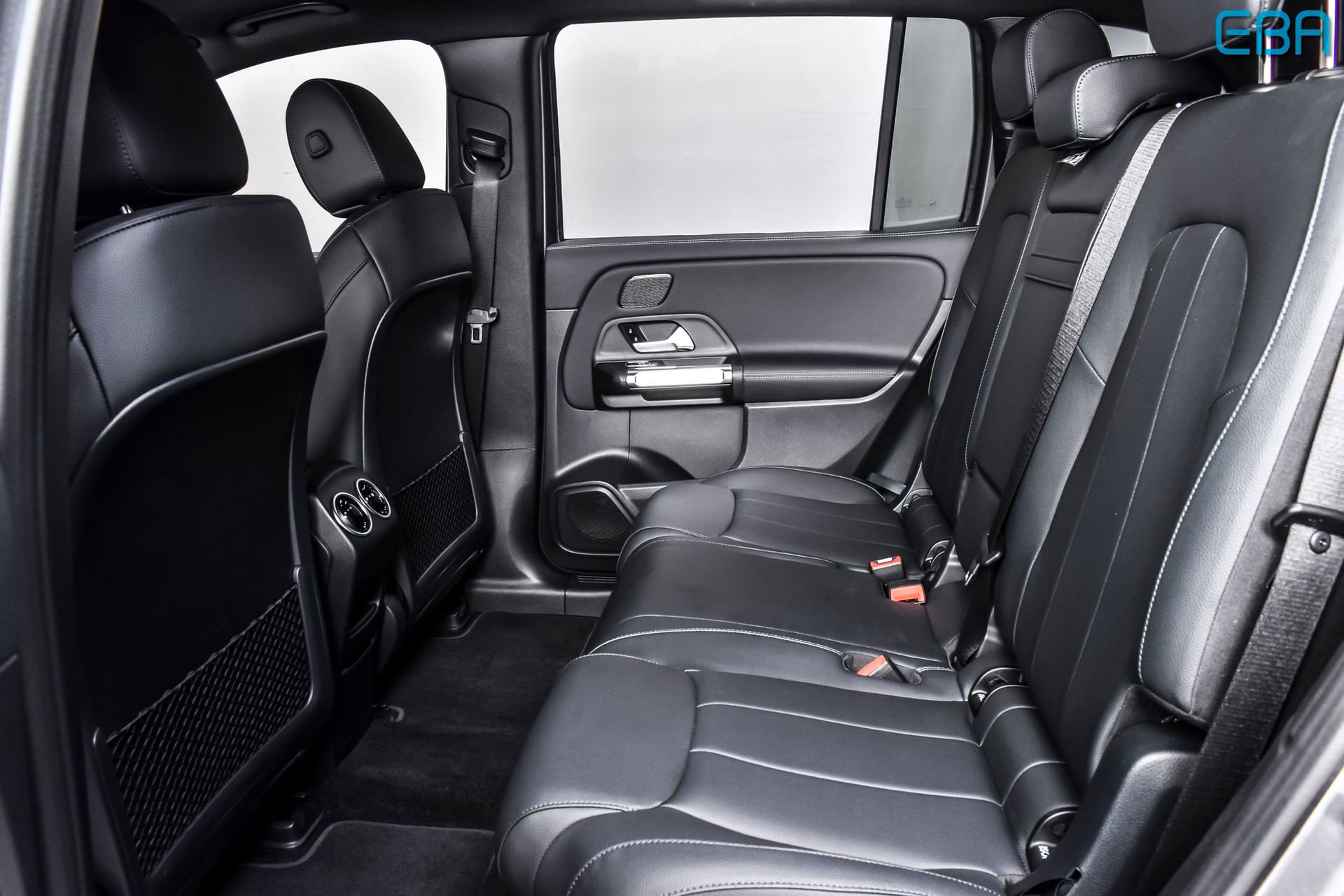 Used 2023 Mercedes-Benz EQB 300 4MATIC image 18