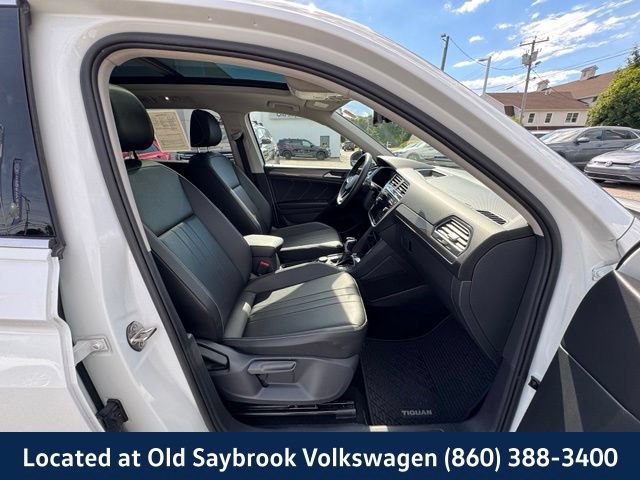 Certified 2023 Volkswagen Tiguan SE w/ Panoramic Sunroof Package AWD/4WD image 25