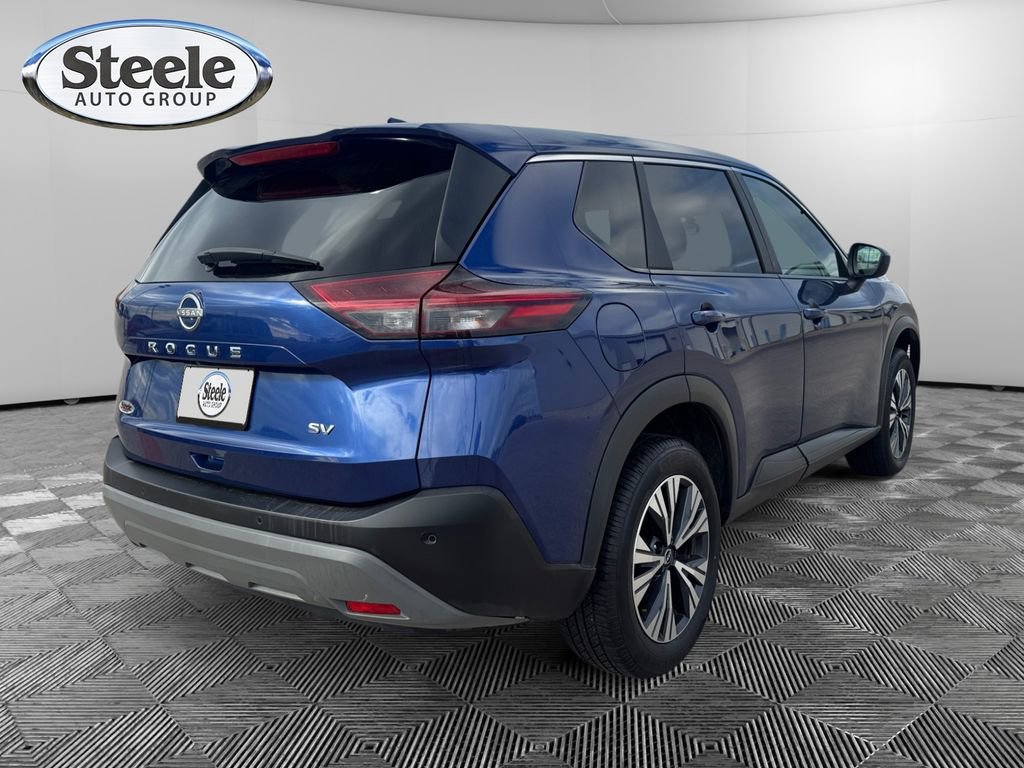 Used 2023 Nissan Rogue SV image 5