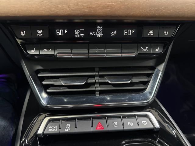 Used 2022 Audi e-tron GT Prestige w/ Prestige Package image 20