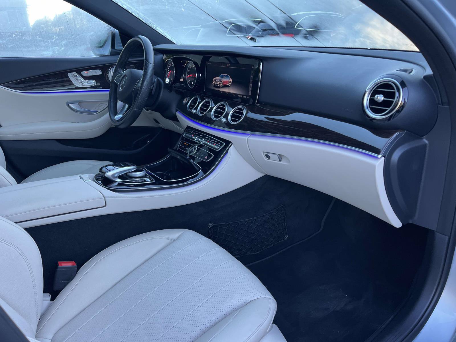 Used 2018 Mercedes-Benz E 300 image 50