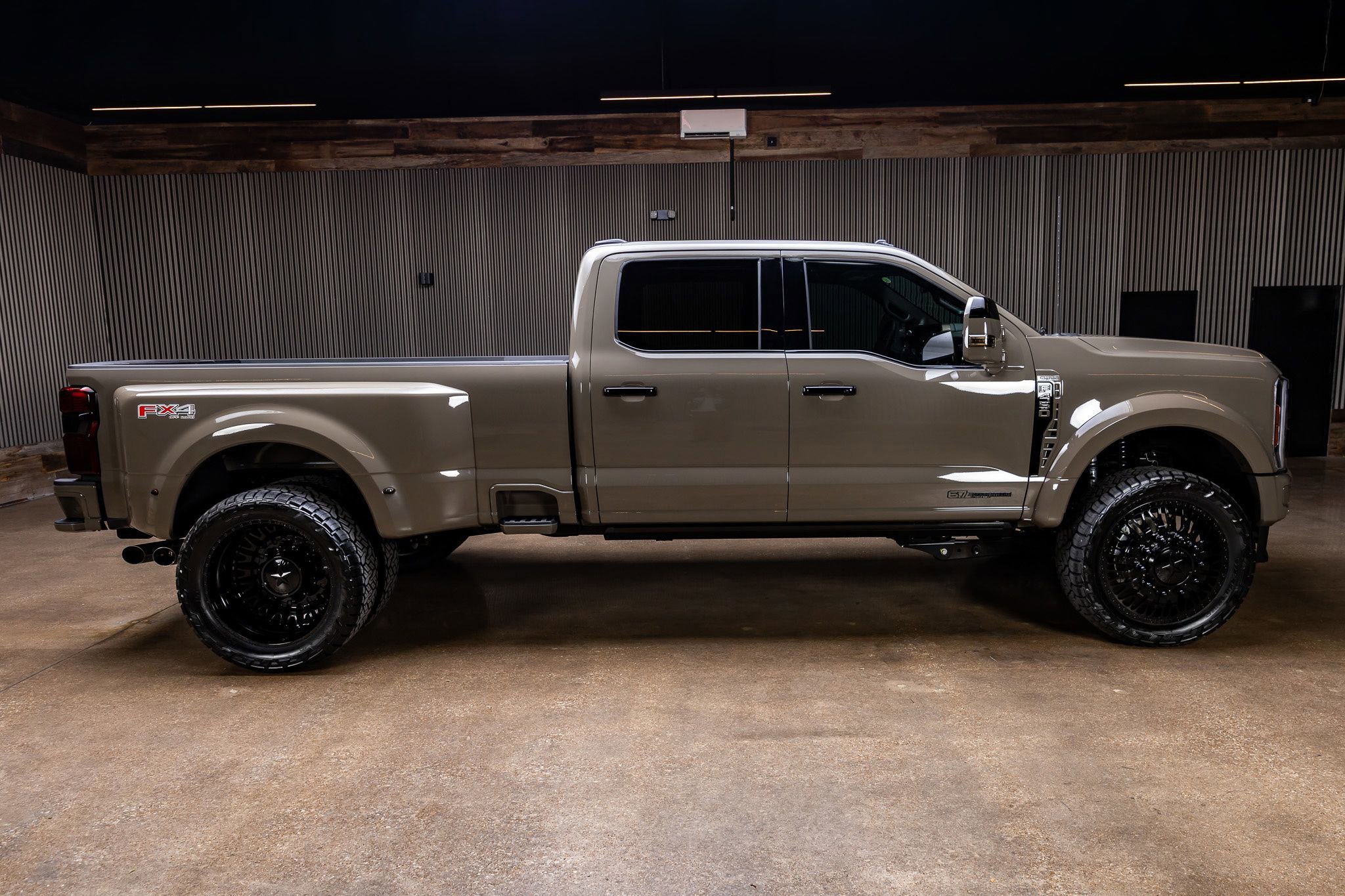 Used 2026 Ford F450 King Ranch w/ Chrome Package AWD/4WD image 11