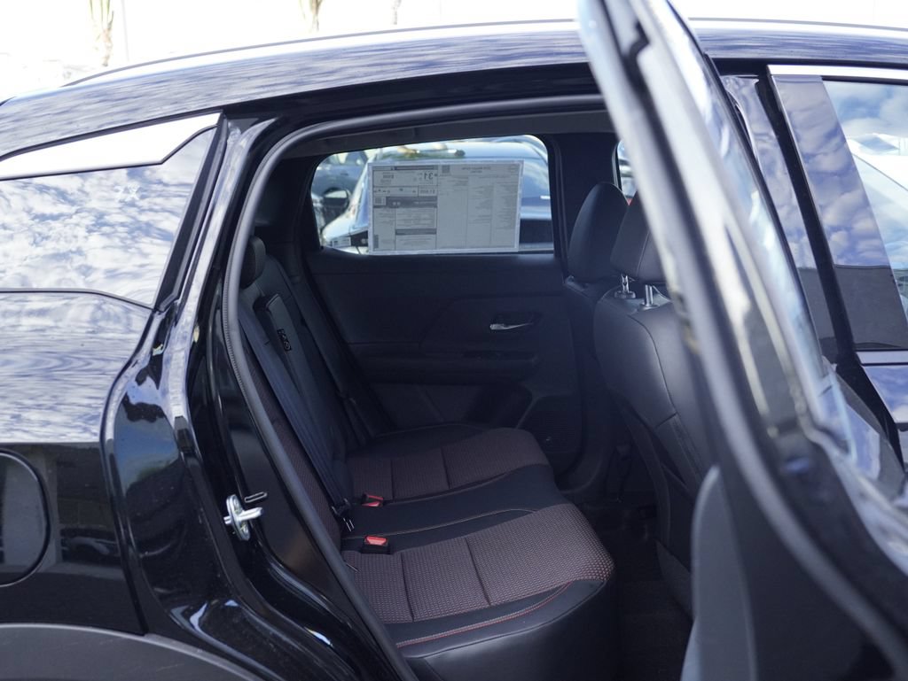 New 2026 Nissan Kicks SR FWD image 28