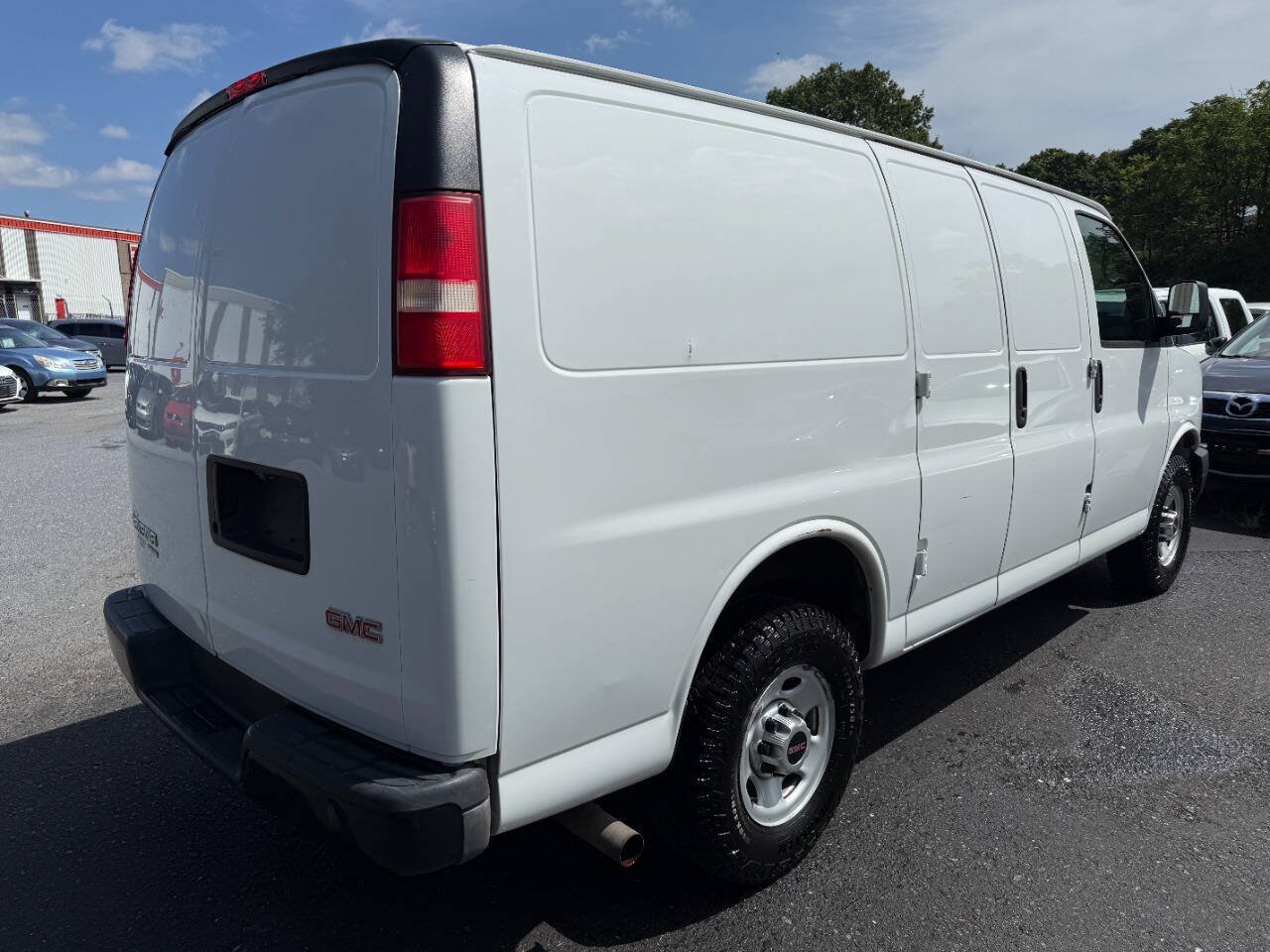 Used 2013 GMC Savana 2500 RWD image 5