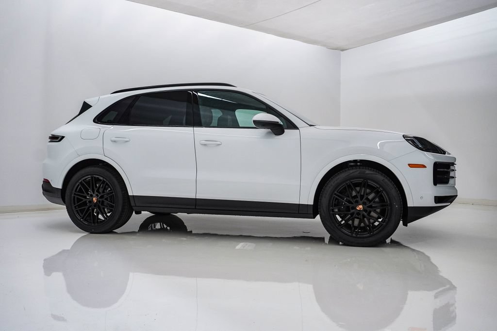New 2026 Porsche Cayenne AWD/4WD image 9