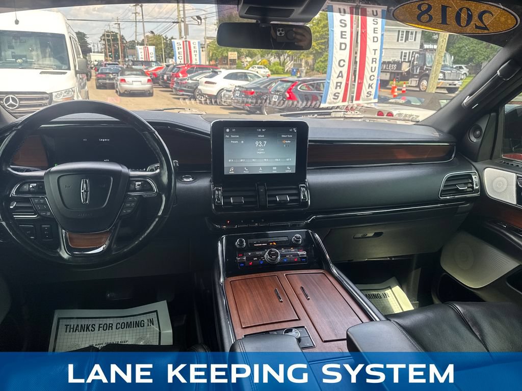 Used 2018 Lincoln Navigator Reserve w/ Technology Package AWD/4WD image 12