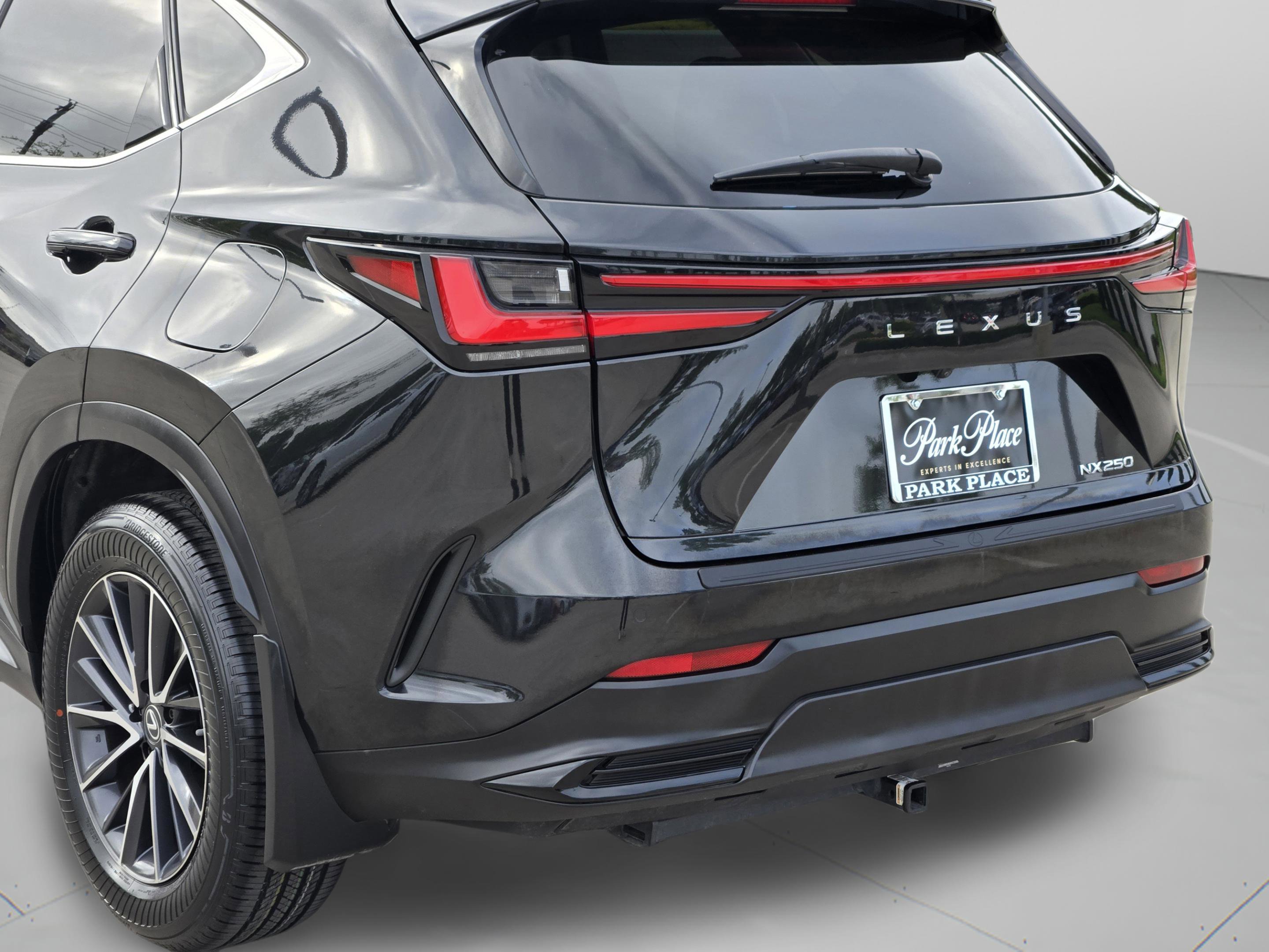 Used 2024 Lexus NX 250 FWD w/ Towing Package (2000 Lbs) image 30