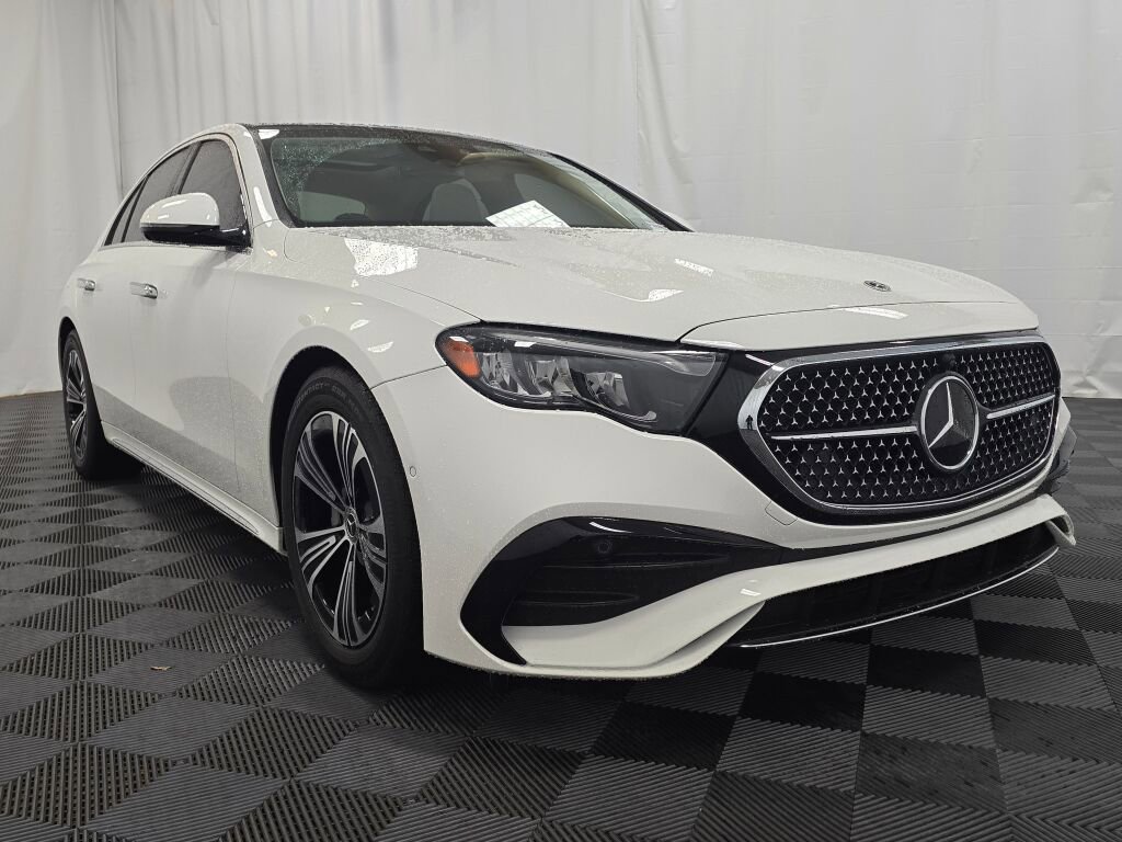 Used 2024 Mercedes-Benz E 350 4MATIC Sedan image 8