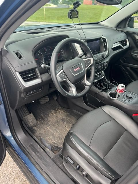 Used 2024 GMC Terrain SLT w/ Tech Package AWD/4WD image 8